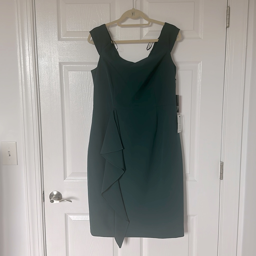 Green Off Shoulder Dress By Vince Camuto Size 14
